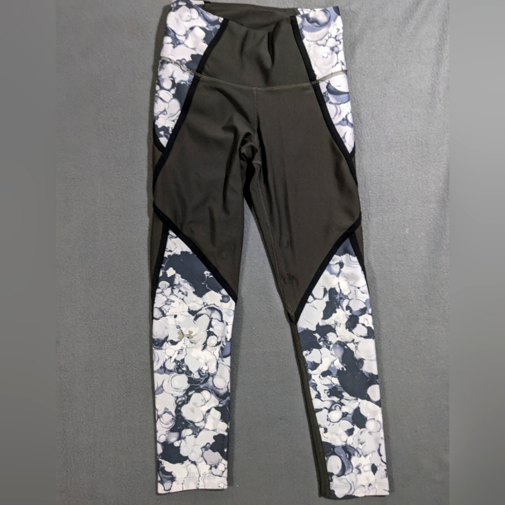 Under Armour Small ankle leggings black and white yoga‎ gym workout